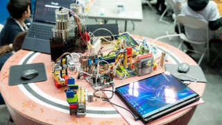 Ρομποτικές λύσεις ΤΝ παρουσίασαν οι μαθητές στον Διαγωνισμo STEM 2025 με συνεργάτη την COSMOTE