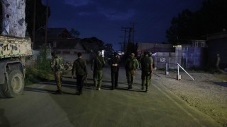 Στην «κόψη του ξυραφιού» Ινδία και Πακιστάν - Τρόμος στη Δύση για πιθανή χρήση πυρηνικών όπλων