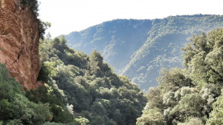 Χανιά: Επιχείρηση διάσωσης τραυματισμένης γυναίκας στο φαράγγι Λισσού της Σούγιας