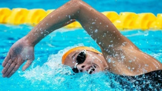 Χρυσό μετάλλιο με πανελλήνιο ρεκόρ η Βασιλάκη στα 1.500μ. ελεύθερο