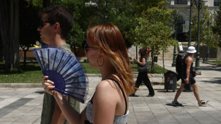 Νέα επικαιροποίηση του καύσωνα από την ΕΜΥ - Σε ποιες περιοχές θα «χτυπήσει» κόκκινο ο υδράργυρος