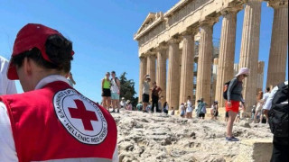 Ο Ελληνικός Ερυθρός Σταυρός αντιμετώπισε 276 έκτακτα περιστατικά σε επισκέπτες της Ακρόπολης