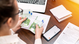 Ποιοι θα δουν αύξηση στο επίδομα αδείας - Πώς υπολογίζεται το ποσό