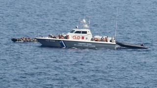 Πλεύρης: Έγκλειστοι οι μετανάστες που ήρθαν από την Λιβύη - Δεν δικαιούνται άσυλο