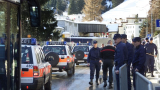 Ελβετία: Η αστυνομία αναζητά τρία «επικίνδυνα άτομα» έπειτα από ληστεία σε οπλοπωλείο
