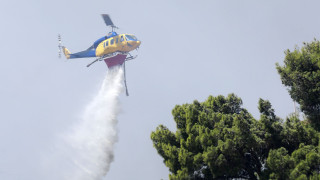 Μάχη με τις φλόγες στη Φλώρινα - Υπό μερικό έλεγχο η φωτιά στα Οινόφυτα, έσβησε στην Ιεράπετρα
