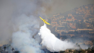 Εκτός ελέγχου η πυρκαγιά στην Κύπρο: Δύο νεκροί, καμένα σπίτια και διαρκείς εκκενώσεις οικισμών