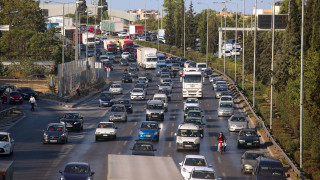 Καραμπόλα πέντε οχημάτων στον Κηφισό - Ουρές χιλιομέτρων στο σημείο