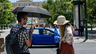 Ο καύσωνας συνεχίζει να σαρώνει τη χώρα - Μέχρι την Κυριακή τα 40άρια, πότε πέφτει ο υδράργυρος