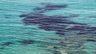 Μυστήριο με το νεκρό παιδί που βρέθηκε στο Παλαιό Φάληρο - Μώλωπες και κακώσεις σε όλο του το σώμα