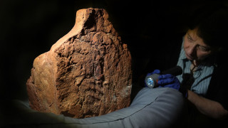 Ένα 4.000 ετών αποτύπωμα παλάμης εντοπίστηκε σε Αρχαίο Αιγυπτιακό τάφο - Ποια η κρυφή του ιστορία