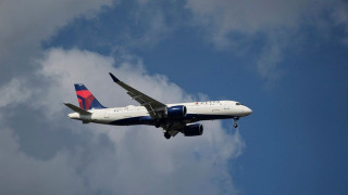 ΗΠΑ: Τουλάχιστον 25 τραυματίες σε αναγκαστική προσγείωση πτήσης λόγω σφοδρών αναταράξεων