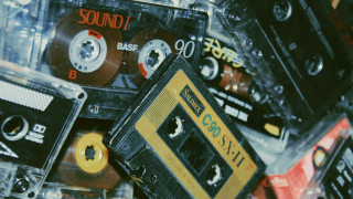 Από την κασέτα στο Spotify: «Η γενιά που δεν πάτησε ποτέ Play»