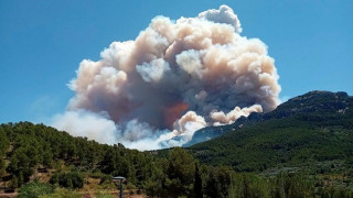 «Πύρινοι στόβιλοι» κατέκαψαν σπίτια στην Ισπανία - Εκκενώθηκαν έξι χωριά