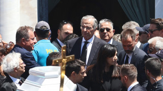 Το αντίο του Αντώνη Σαμαρά: «Ευχαριστώ τον Θεό που μας έδωσε αυτό το δώρο έστω για 34 χρόνια»