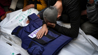Νεκροί πέντε δημοσιογράφοι του Al Jazeera - Ο ισραηλινός στρατός βομβάρδισε τη σκηνή τους
