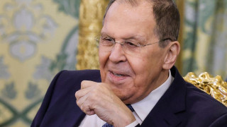 Το μήνυμα που στέλνει ο Λαβρόφ με την επιγραφή «ΕΣΣΔ» στο φούτερ του