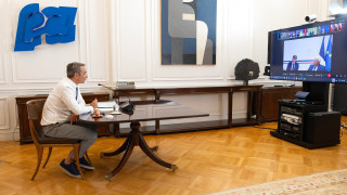 Συμμετοχή  Μητσοτάκη στην τηλεδιάσκεψη με τον Ζελένσκι - «Μόνο η Ουκρανία μπορεί να λάβει αποφάσεις»