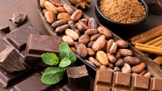 Ένα συστατικό που μπορεί να «ξεκλειδώσει» νέες γεύσεις σοκολάτας ανακάλυψαν επιστήμονες