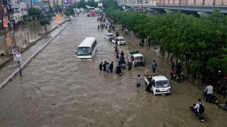 Πακιστάν: Τουλάχιστον 10 νεκροί από καταρρακτώδεις βροχές στο Καράτσι