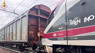 Ιταλία: Σύγκρουση επιβατικής και εμπορικής αμαξοστοιχίας - Τρείς τραυματίες