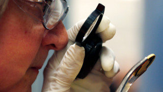 Σπάνιο χρυσό νόμισμα που απεικονίζει Ελληνίδα βασίλισσα ανακαλύφθηκε σε ανασκαφή στην Ιερουσαλήμ