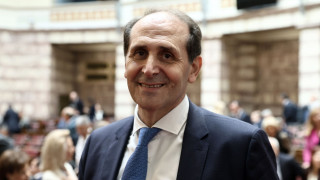 Συλλυπητήρια Κακλαμάνη για την απώλεια του Απόστολου Βεσυρόπουλου