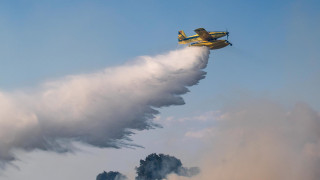 Πυρκαγιά στην Κρύα Βρύση Καρδίτσας - Επιχειρούν εναέρια μέσα