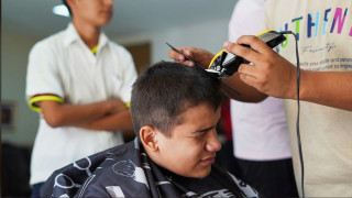 Ελ Σαλβαδόρ: Στρατιωτική πειθαρχία στα σχολεία επιβάλλει η λοχαγός και νέα υπουργός Παιδείας