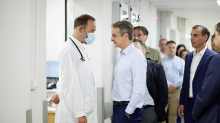 Επίσκεψη Μητσοτάκη στο Τμήμα Επειγόντων του Ιπποκράτειου: Ένα κέντρο φροντίδας υψηλών προδιαγραφών