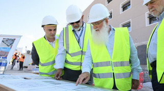 Επίσκεψη του Ιβάν Σαββίδη στις εγκαταστάσεις του ΟΛΘ