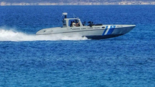 Συναγερμός στη Θεσσαλονίκη: Κολυμβήτρια αγνοείται στην Αγία Τριάδα - Eπιχείρηση του Λιμενικού