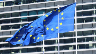 Ουκρανία: «Χρειάζεται πολλή δουλειά για τον τερματισμό του πολέμου» λέει η Κομισιόν