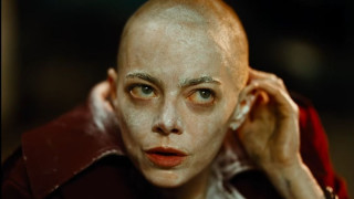 Γιώργος Λάνθιμος: Ο Έλληνας «τρελός επιστήμονας» που έπεισε την Έμα Στόουν να ξυρίσει το κεφάλι της