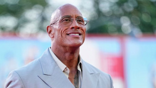 Ο Ντουέιν Τζόνσον όπως δεν τον έχετε ξαναδεί: Το «The Smashing Machine» τον φέρνει κοντά στο Όσκαρ