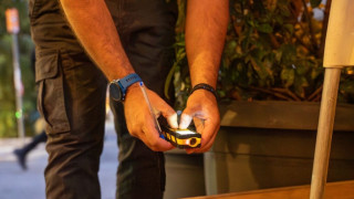 Σφραγίσεις από τον Δήμο Αθηναίων σε 38 καταστήματα για υπέρβαση κοινόχρηστου χώρου