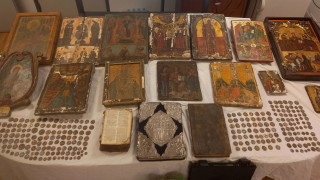 Καλάβρυτα: Προφυλακίστηκαν ο ηγούμενος και οι άλλοι πέντε συλληφθέντες για αρχαιοκαπηλία