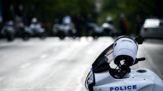 Συμμορία λήστευε ανηλίκους σε Αθήνα και Πειραιά - Προσποιούνταν τους αστυνομικούς