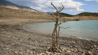 Λειψυδρία: Έκτακτα μέτρα ανακοινώνονται αύριο - Ιστορικό χαμηλό για τη λίμνη του Μόρνου