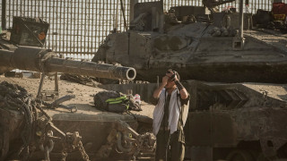 Ισραηλινά τανκς στη Γάζα: Ανελέητοι βομβαρδισμοί, δεκάδες νεκροί, εκτοπισμοί και ζωές στα ερείπια