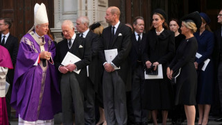 Αυτό είναι το πρωτόκολλο τεσσάρων αιώνων που «έσπασε» ο Κάρολος