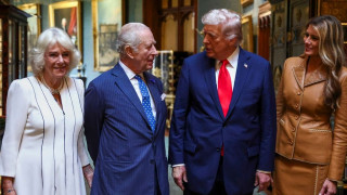 Οι υπόγειες αιχμές Τραμπ για τον πρίγκιπα Χάρι και τα εγκώμια σε Κάρολο και Γουίλιαμ