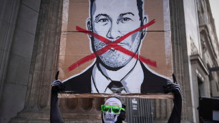 Ο Τραμπ στο στόχαστρο παρουσιαστών μετά την αναστολή της εκπομπής του Τζίμι Κίμελ