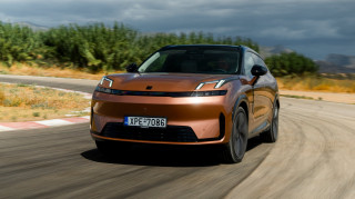 Το κορυφαίο μοντέλο της Lynk & Co, το plug-in υβριδικό 08, ήρθε και στην Ελλάδα