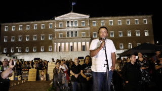 Πάνος Ρούτσι: «Η άρνηση για εκταφές είναι πράξη συγκάλυψης» - Η συγκέντρωση στο Σύνταγμα