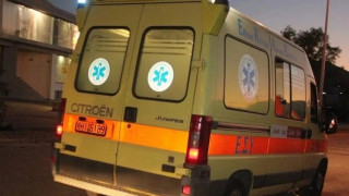 Ένας νεκρός και μία σοβαρά τραυματίας σε τροχαίο στον Πειραιά - Το αυτοκίνητο έπεσε πάνω σε κολώνα