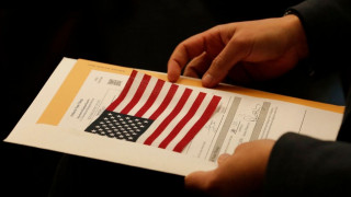 Η βίζα των 100.000 δολαρίων στις ΗΠΑ επηρεάζει και τους Έλληνες - Τι πρέπει να ξέρετε