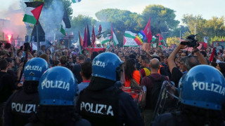 Ιταλία: Διαδηλωτές υπέρ της Παλαιστίνης συγκρούστηκαν με την αστυνομία στο Τορίνο - 12 τραυματίες
