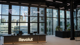 Revolut: Τα μεγάλα επενδυτικά πλάνα, το «στοίχημα» των επιχειρήσεων και το ελληνικό ΙΒΑΝ