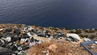 Άδειαζαν ολόκληρα φορτηγά με μπάζα και απόβλητα στο Αγκίστρι - Πέντε συλλήψεις